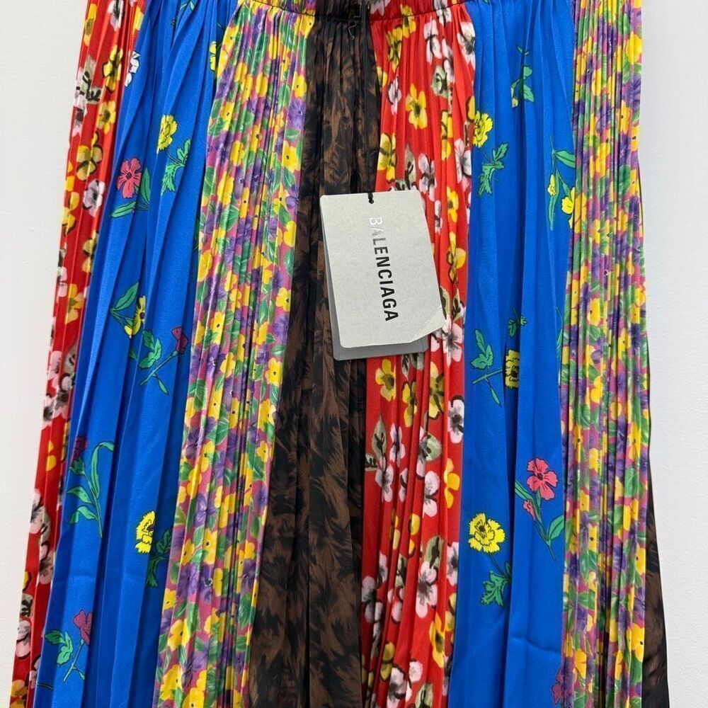 Balenciaga Mid-length skirt - Picture 7 of 11